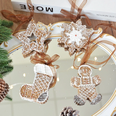 Resin Christmas Tree Ornaments Gingerbread Man Snowflake Star Stocking Hanging Decorations With Ribbons Retro Holiday