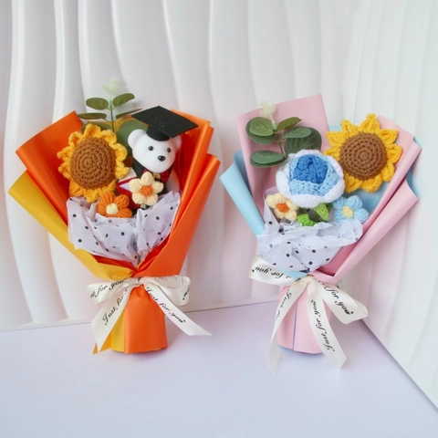 Hand Knitted Yarn Bouquet Sunflower Rose Crochet Flower Graduation Bear Gift Handmade Woolen Floral Decor