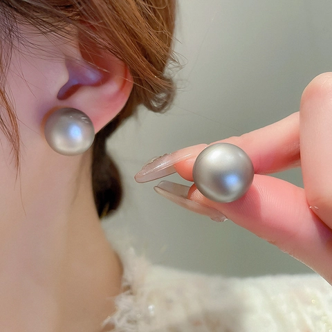 Minimalistische Matte Künstliche Perlenohrstecker Vintage Geometrisch Vergoldet Kupfer Mit Silbernem Ohrstecker Für Damen