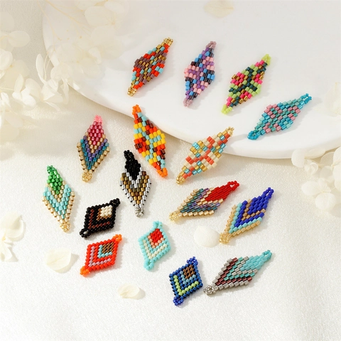 Hand Woven Glass Seed Bead Rhombus Pendants Geometric Mosaic Pattern Charms For DIY Earring Necklace Jewelry Making Accessories