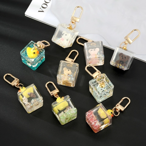 Cute 3D Cartoon Animal Keychain Resin Floating Liquid Duck Bear Transparent Cube Bag Pendant Gold Clasp Accessories