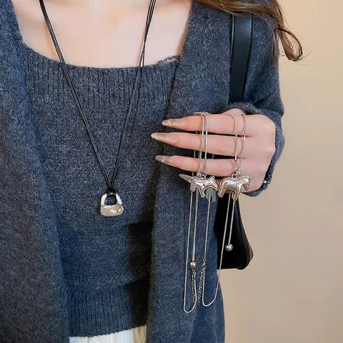 Pendant Necklace Alloy Miniature Handbag Hollow Horse Design Long Chain Black Cord Creative Minimalist Fashion For Women