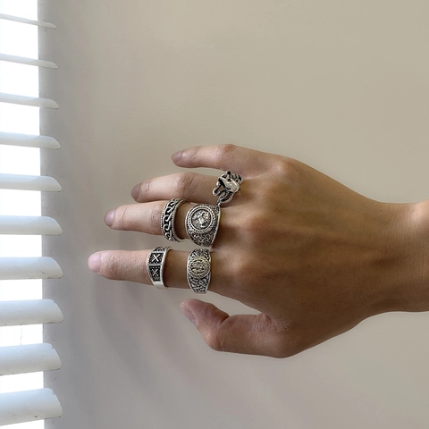Men Vintage Punk Alloy Antique Silver Rings With Totem Cross Octopus Relief Gothic Geometry Streetwear Fashion Jewelry