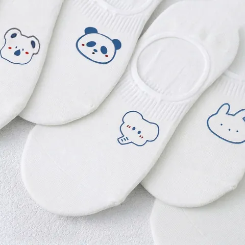 Women's Cute Cartoon Animal Embroidery No Show Socks White Polyester Invisible Anti-Slip Boat Socks Casual Soft Hosiery