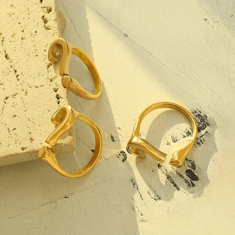 Anillo Aperto Punto Interrogativo Da Donna Regolabile Acciaio Al Titanio Placcato Oro 18K Design Di Nicchia Gioielli