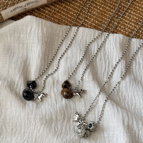 Retro Tiger Eye Stone Pony Pendant Necklace Silver Color Bead Chain Long Sweater Accessory For Women