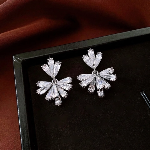 Boucles D'oreilles Fleurs Serties De Zircon Avec Tige En Argent Cuivre Marquise Élégant Bijoux Pour Femmes