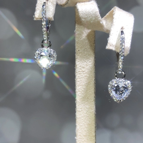 Herzförmige Zirkon Hängeohrringe Kupfer Elegant Halo Zirkonia Tropfen Schmuck Für Frauen