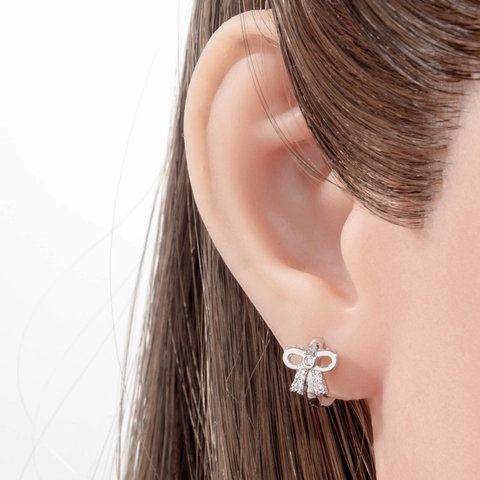 Strik Huggie Hoop Oorbellen Verzilverde Legering Micro Zirkoon Elegante Kleine Sieraden Voor Dames