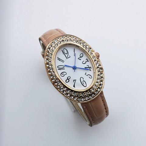 Elegante Damen Quarzuhr Ovales Zifferblatt Strass Lünette PU Lederarmband Vintage Römische Ziffern Mode Armbanduhr