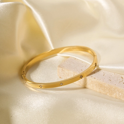 Bracciale Rigido Con Stella Incastonata In Acciaio Inossidabile Placcato Oro Design Minimalista Gioielli Di Moda Per Donna
