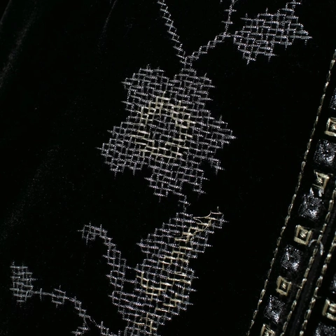 Dames Fluwelen Korte Jas Zilveren Bloemenborduurwerk Vintage Cardigan Lange Mouwen Buitenwear Zwart