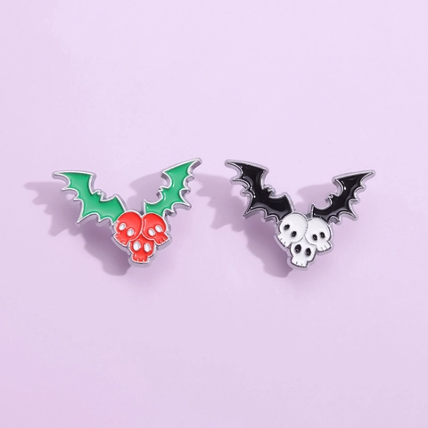 Spilla In Smalto Con Ali Di Pipistrello E Teschio Halloween Gothic Punk Gioielli Lega Di Zinco Per Zaino Cappello Regalo