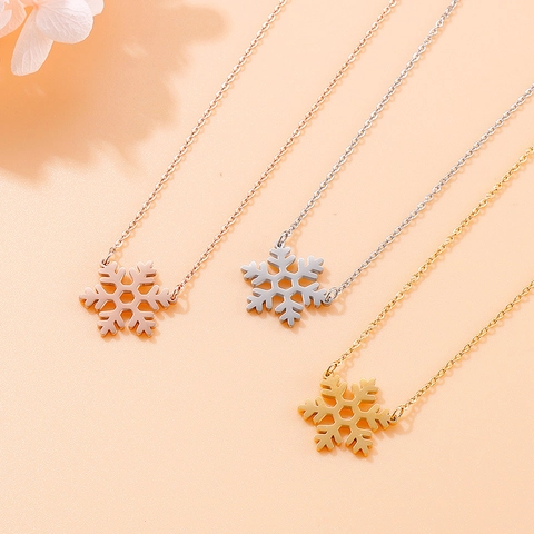 Collier Pendentif Flocon De Neige Acier Inoxydable Creux Élégant Cadeau De Noël Bijoux Chaîne Clavicule Pour Femmes
