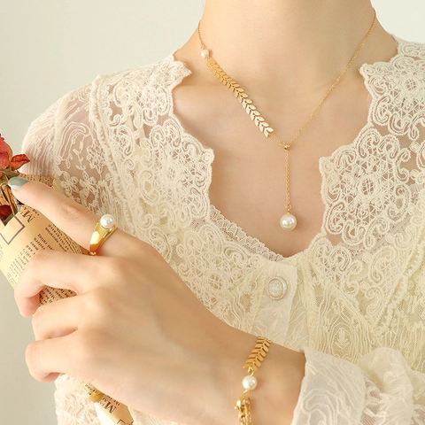 French Style Wheat Leaf Artificial Pearl Jewelry Set Titanium Steel Necklace Bracelet Elegant Vintage Set For Women