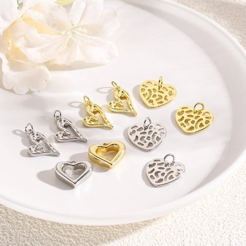 Copper 18K Gold Plated Hollow Heart Pendant For Necklace Bracelet Making DIY Minimalist Sweet Heart Jewelry Accessory