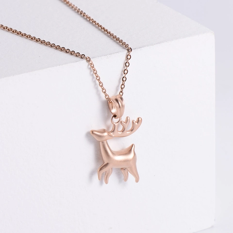 Reindeer Pendant Necklace 304 Stainless Steel Elegant 3D Deer Shape Rose Gold Plated Minimalist Jewelry For Women