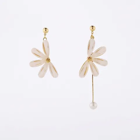 Asymmetrische Madeliefje Druppeloorbellen Voor Dames Elegante Lange Ketting Kunstparel Kwastjes Oorbellen Clip On Sieraden