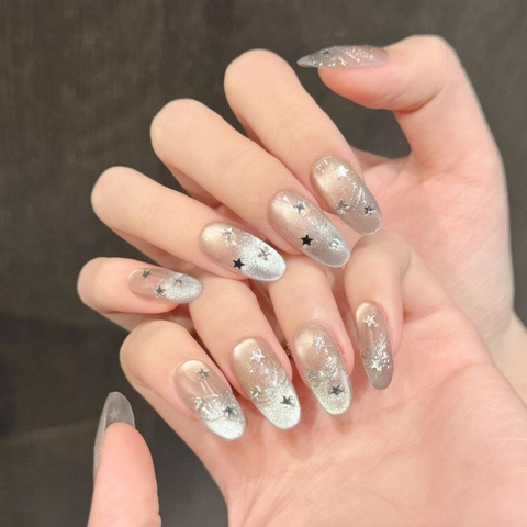 Handgemaakte Press On Nails Zilveren Kattenoog Effect Ster Pailletten Lange Amandelvorm Glitter Gradiënt Elegant