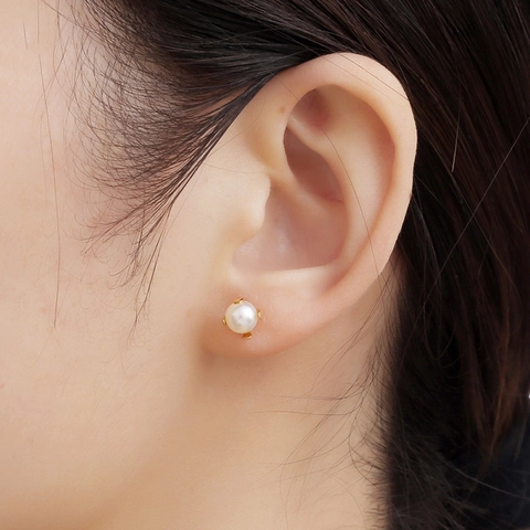 Minimalistische Titanstahl Künstliche Perle Ohrstecker Für Damen Elegante Geometrische Kronenfassung Vier Krallen Schraubverschluss Schmuck