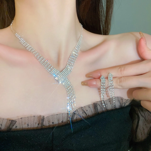 Collana E Orecchini In Lega Con Strass E Nappa Traforata Per Banchetto Di Nozze Gioielli Scintillanti Donna