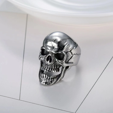 Anello Teschio Retrò Acciaio Inossidabile Lucidato Punk Rock Gotico Gioielli Per Uomo Unisex