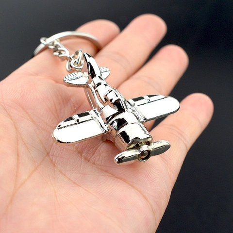 Vintage Metal Airplane Keychain Zinc Alloy Propeller Fighter Jet Keyring Aviation Souvenir Gift Creative Aircraft Pendant Accessory