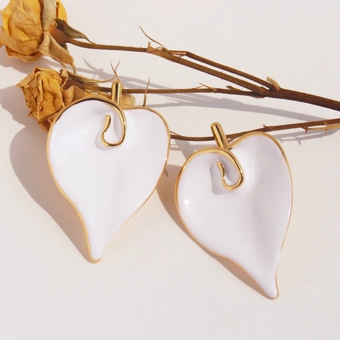 Calla Lilie Blatt Ohrstecker Messing Mit Weißem Emaille Und 925 Sterling Silber Ohrringpfosten Vintage Französischer Stil Damen