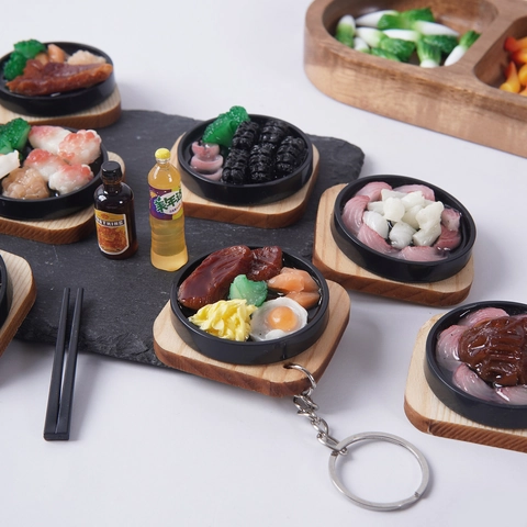 Miniature Teppanyaki Food Model Toy PVC Resin Wooden Base Steak Egg Seafood Design Hanging Decor Photography Prop