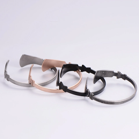 Bracciale Rigido In Acciaio Inossidabile Vintage Incisione Totem Geometrico Irregolare Regolabile Gioielli Minimalisti Uomo Donna