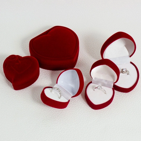 Heart Shaped Velvet Jewelry Box For Engagement Wedding Ring Necklace Pendant Storage Gift Packaging Case