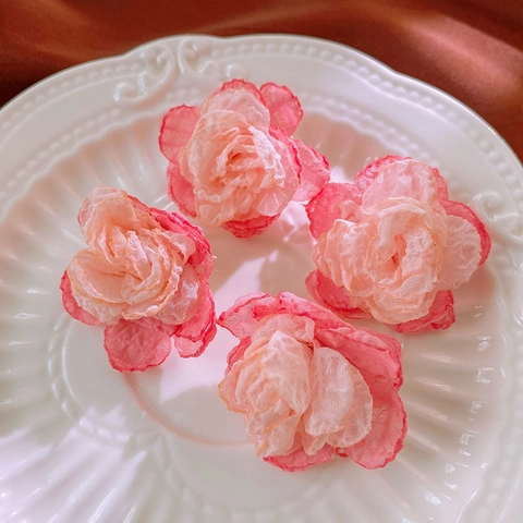 Large Stereoscopic Flower Clip-on Earrings Handmade Lace Cloth Alloy Romantic Vacation Sweet Style Jewelry For Women