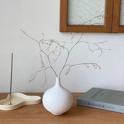 White Ceramic Vase Ribbed Texture Modern Minimalist Nordic Style Home Decor Desktop Flower Arrangement Plant Accessory