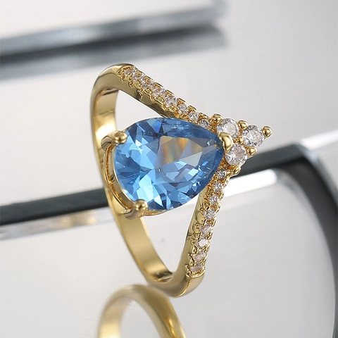 French Vintage Water Drop Blue Zirconia Ring For Women Gold Plated V Shaped Brass Finger Ring Luxury Jewelry Gift