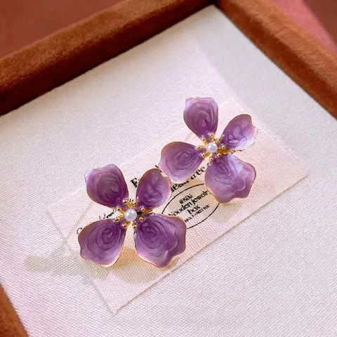 Pendientes De Botón Con Flor Morada Aleación Esmalte Pétalos Con Poste De Plata Elegante Perla Artificial De Imitación Joyería Mujer