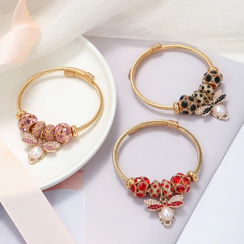 Fashion Bee Stainless Steel Bracelet For Women Alloy Artificial Pearl Bee Pendant Rhinestone Inlaid Open Bangle Jewelry Gift