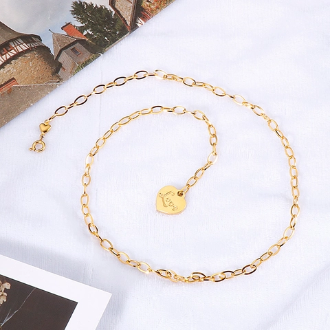 Collar Con Colgante De Corazón Acero Inoxidable Grabado Love Charm Cadena De Clip Simple Joyería Minimalista Para Mujeres