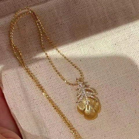 Feather Ginkgo Leaf Pendant Necklace Gold Plated Copper Cubic Zirconia Pave Clavicle Chain Minimalist Jewelry For Women