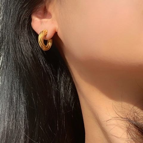 Orecchini a Cerchio Torsione in Acciaio Inossidabile Placcato Oro 18K per Donna Orecchini a Spirale a Forma di C Gioielli