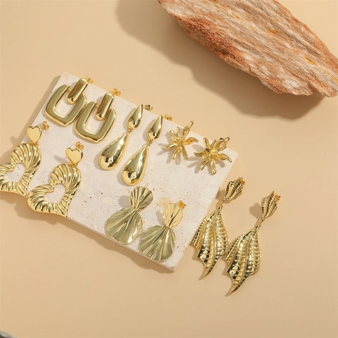 Orecchini Pendenti Vintage in Rame Oro Cuore Fiore Foglia Orecchini a Goccia Geometrici Pieghettati Vuoti Gioielli Hip Hop Donna