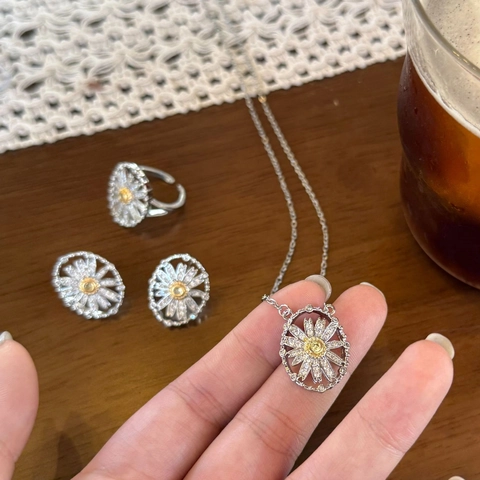 Gänseblümchen Halskette Ohrringe Ring Bicolor Kupfer Zirkonia Mit Silbernem Ohrstecker Elegant Schlüsselbeinkette Damen