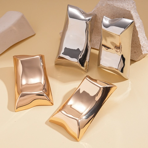 Unregelmäßige Rechteckige Ohrringe Metallglänzendes Eisen Mit Edelstahl Ohrstecker Damen Western Punk Mode Schmuck