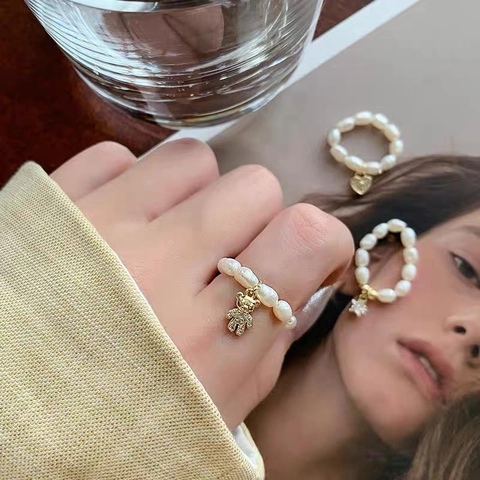 Anillo De Perlas De Agua Dulce Aleación Dorada Corazón Estrella Oso Encanto Elástico Retro Elegante Joyería Mujer