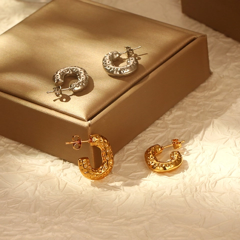 Pendientes Ovalados En Forma De C Con Textura Martillada De Acero Inoxidable Chapado En Oro De 18K Joyas Geométricas Minimalistas Para Mujer