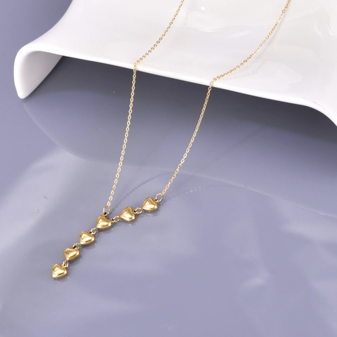 Collana In Acciaio Inossidabile Placcato Oro 18K Pendenti A Cuore Multiplo Forma A Y Asimmetrica Catena A Onde D'acqua Elegante Per Donna
