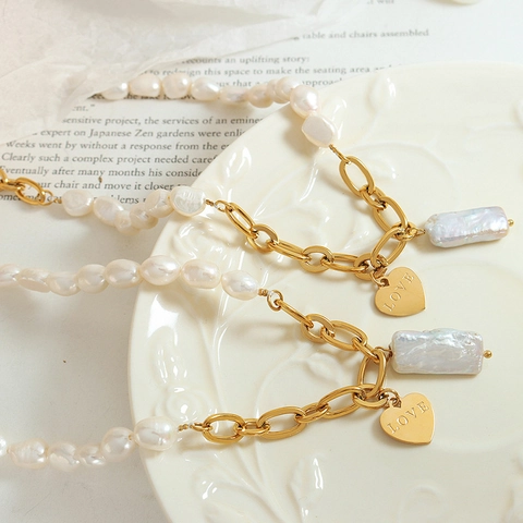 Collier Vintage Français Avec Süßwasserperles Deau Douce Et Pendentif Coeur En Acier Titane Plaqué Or Gravé LOVE Style Bijoux