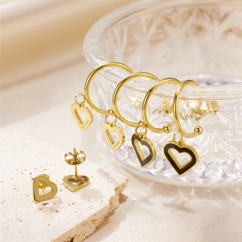 French Retro Stainless Steel Heart Earrings Set Gold Plated Simple Heart Stud And Hoop Earrings For Women Fashion Jewelry
