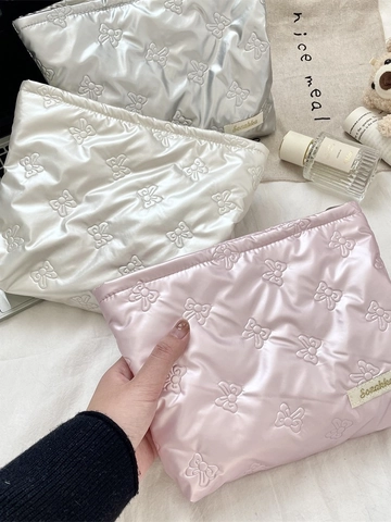 Quilted PU Leather Makeup Bag Heart Bowknot Pattern Metallic Glossy Cosmetic Pouch Travel Storage Clutch For Women