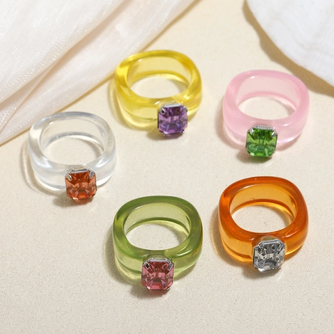 Chunky Resin Ring With Rectangle Inlaid Synthetic Gemstone Transparent Acrylic Candy Color Y2K Style Jewelry For Women