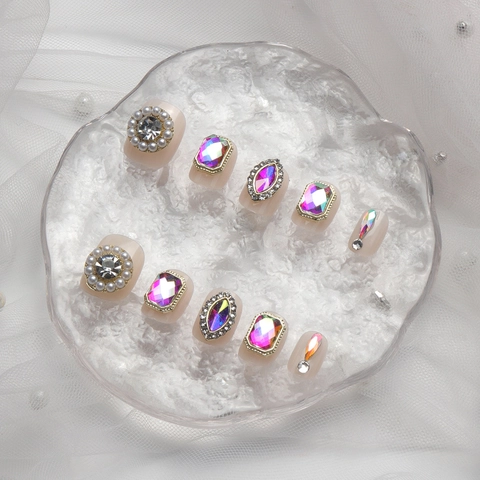 Unghie Finte Press On Rosa Nude Lusso Strass Perla Artificial Elegante Corto Tondo Stile Dolce